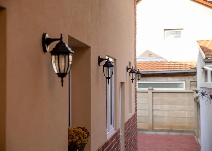 Urban Nest Apartment