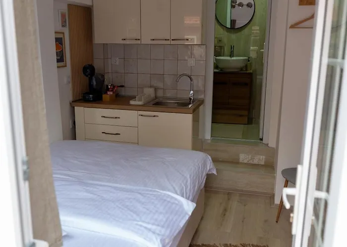 Urban Nest Apartment Nis